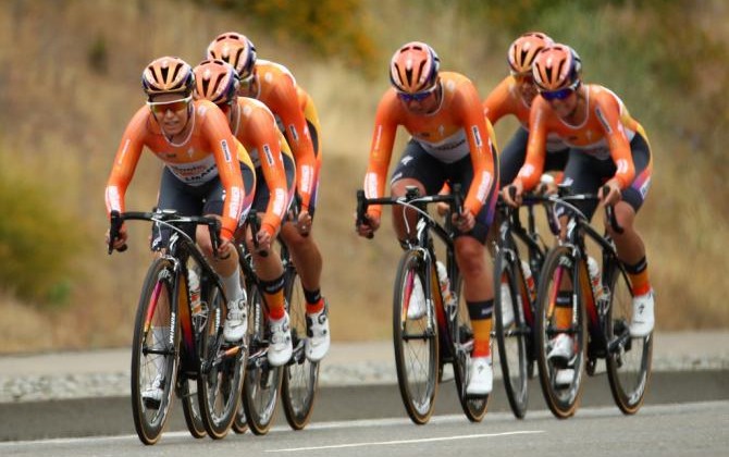 Boels Dolmans - чемпионы мира в командной разделке у женщин - Велоспорт