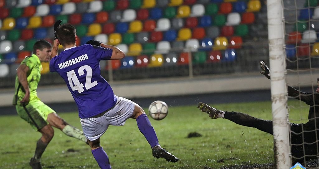 Защитник Лобойко забивает третий тур подряд, fc.ternopil.ua