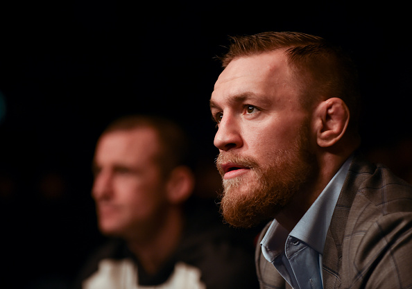МакГрегор отказался от одного чемпионского титула - MMA