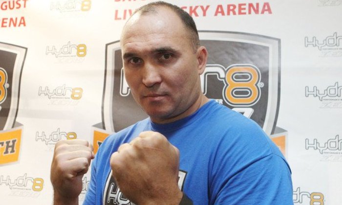 Устинов и Чарр определят «регулярного» чемпиона WBA - Бокс