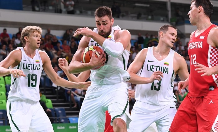 Йонас Валанчюнас, фото FIBA