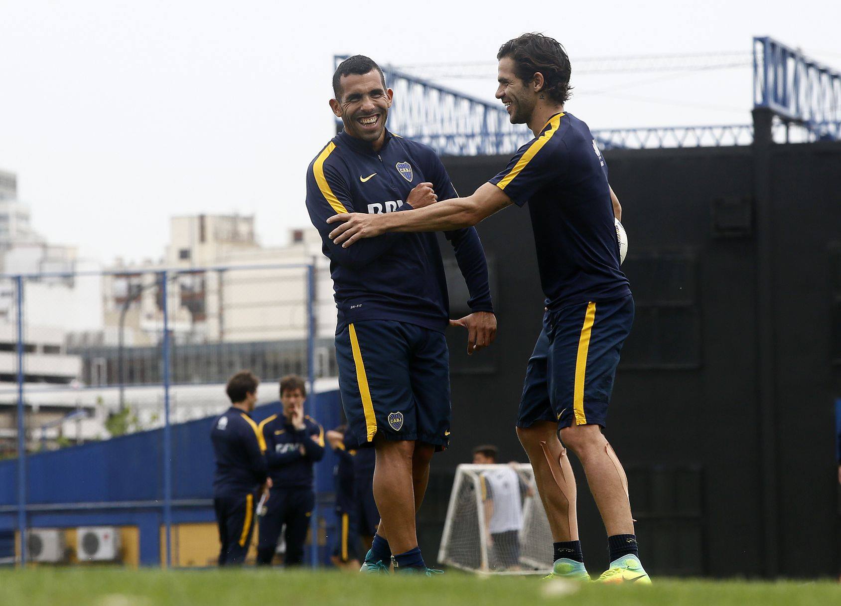 Карлос Тевес и Фернандо Гаго, facebook.com/BocaJuniors