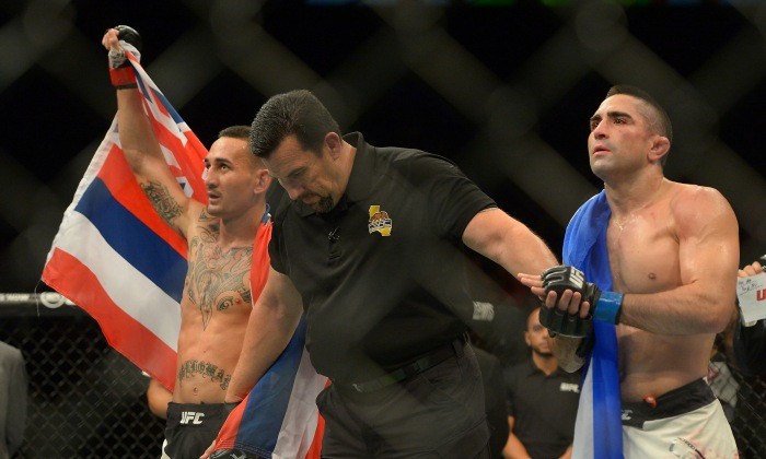 UFC 206: Холловей победил Петтиса, победное шествие «Ковбоя» - MMA