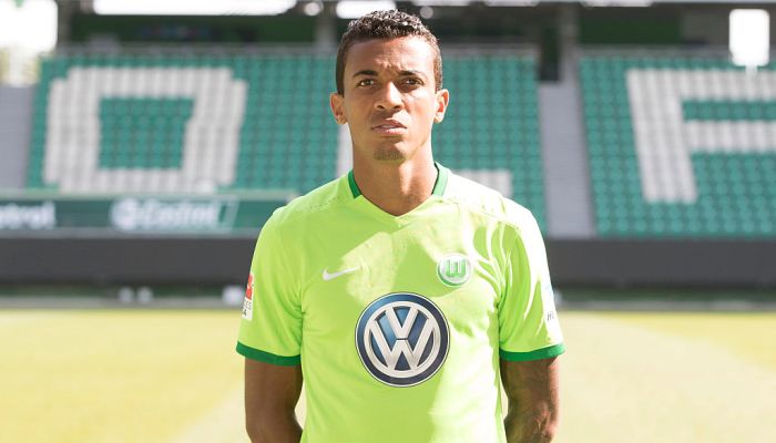 Ювентус сделал Вольфсбургу предложение по Луису Густаво - Ди Марцио - Чемпионат Италии