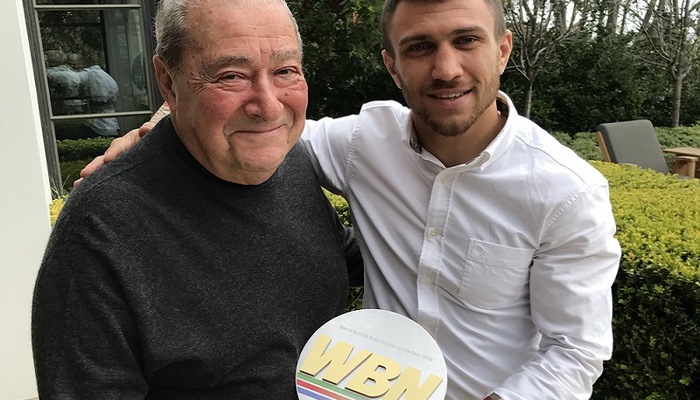 Ломаченко получил награду Боксер года от World Boxing News - Бокс