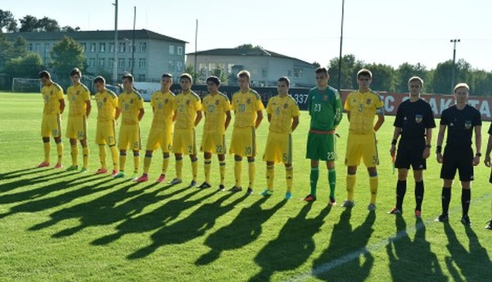 Украина U-17 уступила Франции - Футбол