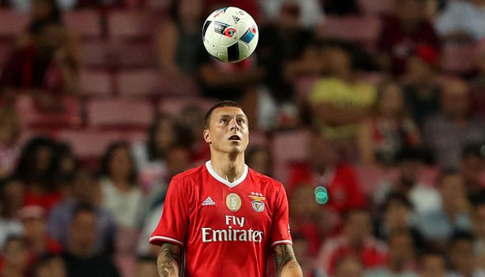 Линделеф продлил договор с Бенфикой - A Bola - Футбол