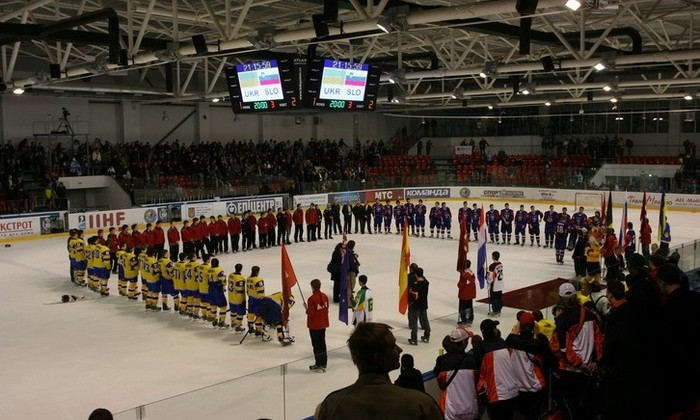 Международный хоккей в Украине. Юниорский чемпионат мира 2010 - Сборные команды