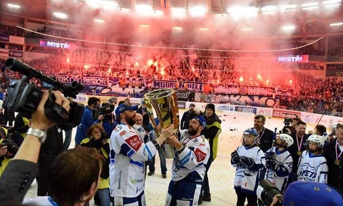 Комета Брно впервые за полвека выиграла чемпионат Чехии - Европа