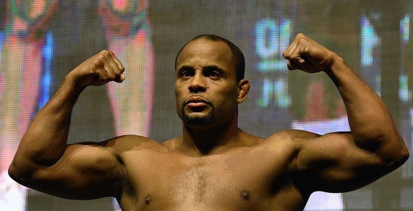 Дайджест ММА. Кормье готов дать бой Мануве - MMA