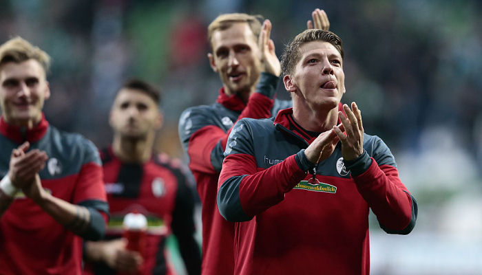 Хавбек Фрайбурга Франтц продлил контракт с клубом - Чемпионат Германии