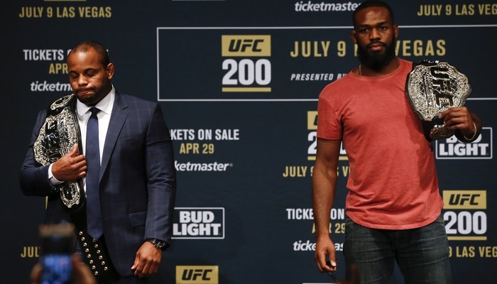 Реванш Кормье-Джонс состоится 29 июля - MMA