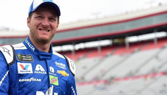 Звезда NASCAR Дэйл Эрнхард-младший завершает карьеру - Автоспорт