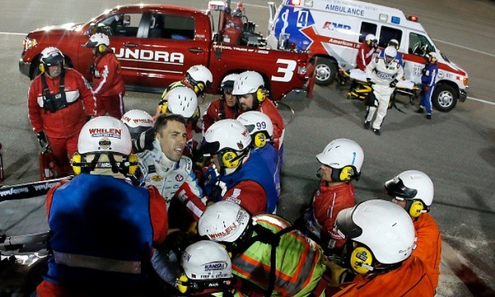 Гонщик NASCAR получил перелом позвоночника - Автоспорт