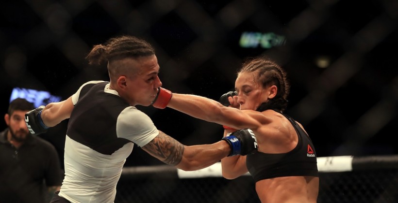 UFC 211. Енджейчик уверенно защитила титул против Андраде - MMA
