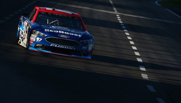 Стейнхаус выиграл квалификацию NASCAR в Талладеге - Автоспорт