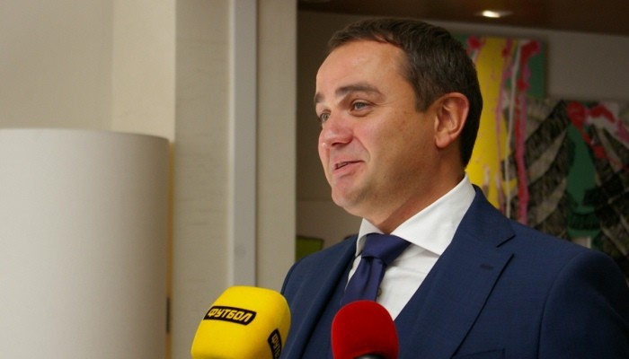 Павелко: лично поеду на матчи в Мариуполь в автобусах клубов - Чемпионат Украины