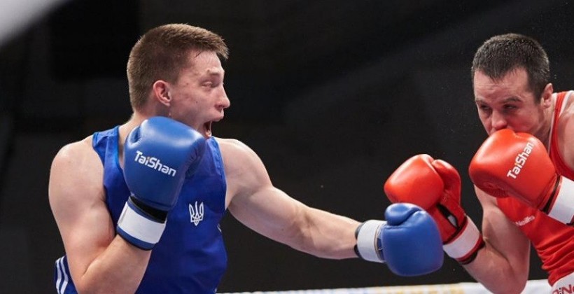 Украинец Куротчин проиграл в 1/4 финала ЧЕ - Бокс