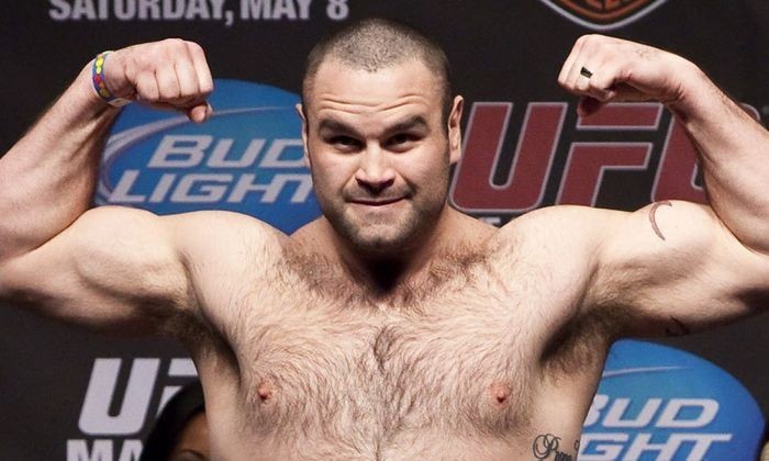 Экс-боец UFC умер после брутального нокаута в боксерском поединке - Бокс
