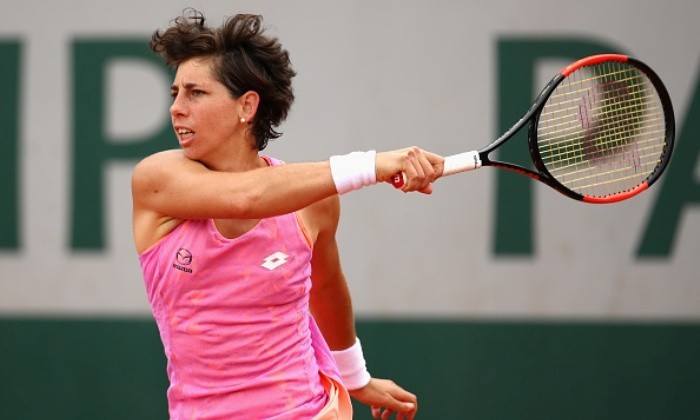 Истборн (WTA). Успешный старт Суарес-Наварро, вылет Лучич-Барони, отказ Конюх - Теннис