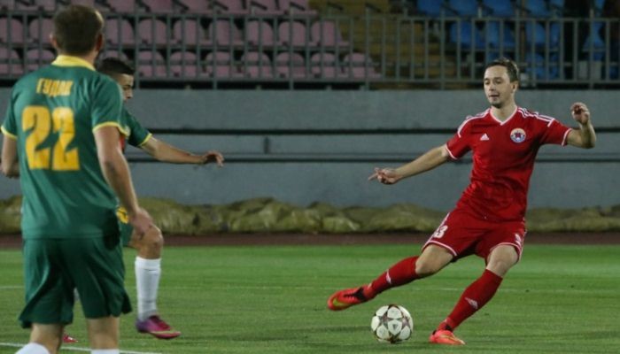 Мариуполь продлил договоры с Вакуленко и Горбуновым - Чемпионат Украины