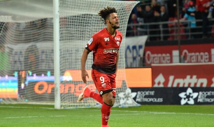 Брайтон и Бирмингем интересуются форвардом Дижона Дьони - Чемпионат Англии