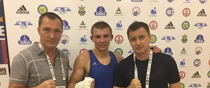 Александр Хижняк выходит в полуфинал ЧЕ - Бокс