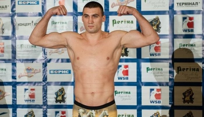 Выхриста лишат стипендии и отберут квартиру за переход в профессиональный бокс - Бокс