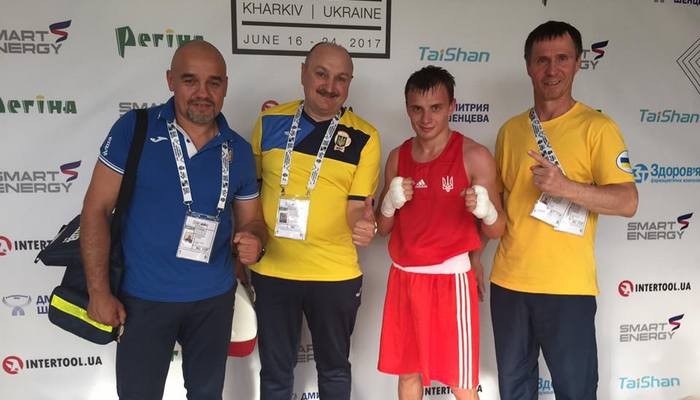 Четверо украинцев пробились в 1/4 финала домашнего ЧЕ в Харькове - Бокс