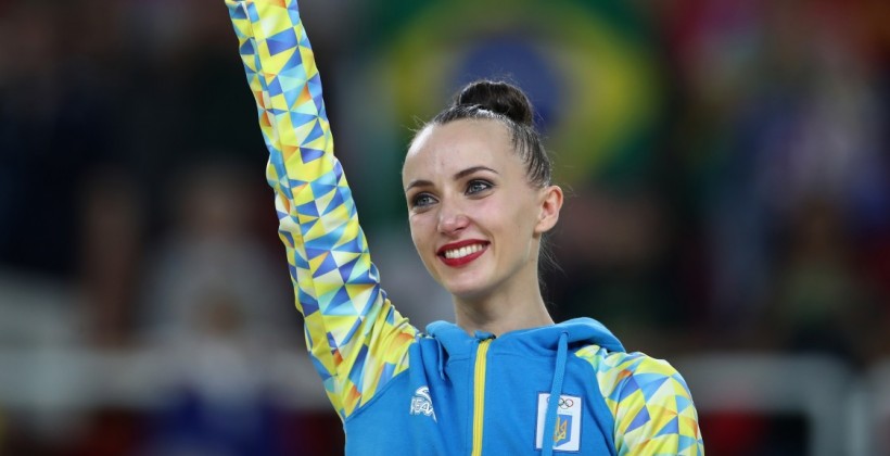 Ризатдинова беременна, Мазур вышла замуж - Другая сторона