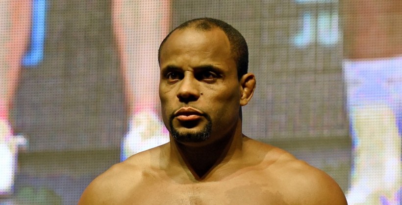 Кормье встретится с Оздемиром в начале 2018 года - MMA