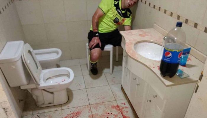В Аргентине фаны совершили ужасное нападение на арбитров во время матча - Чемпионат Аргентины