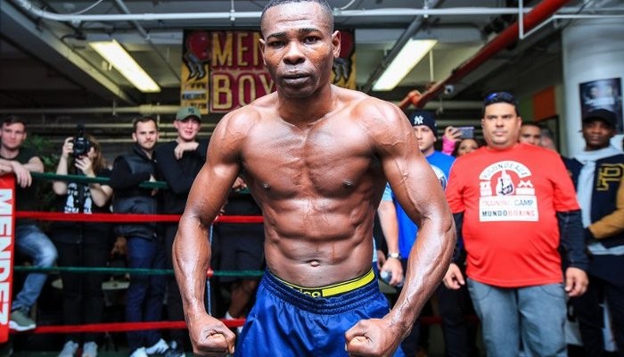 Ригондо решением судей победил Солиса и завоевал титул WBA в легчайшем весе - Бокс