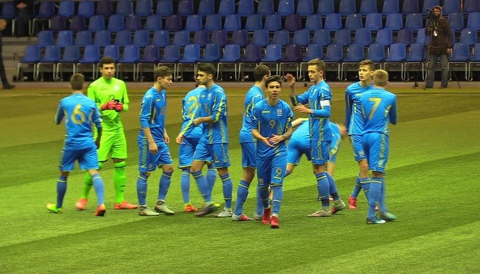 Украина U-17 разгромила Молдову на Кубке развития - Футбол