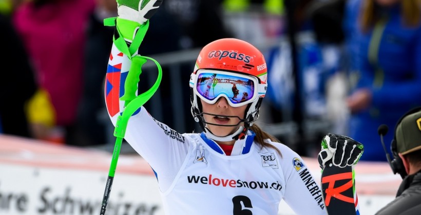 Влхова выиграла слалом, Шиффрин продлила серию неудач - Горные лыжи