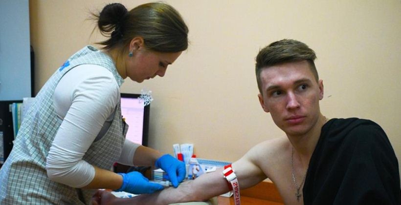 Игроки Динамо проходят медосмотр. Ротань вместе с ними - Чемпионат Украины