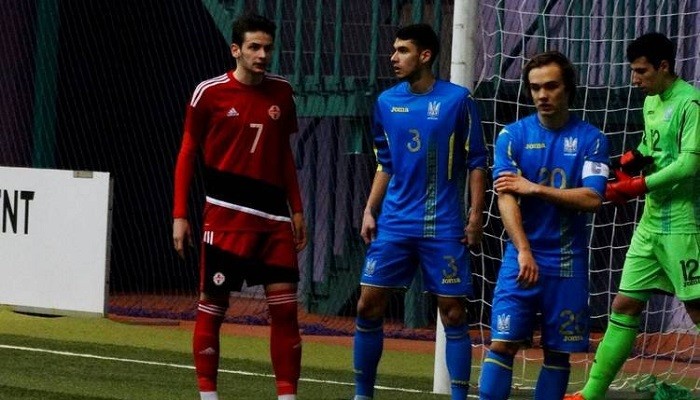 Украина U-17 одолела Грузию и выиграла группу на Кубке развития - Футбол