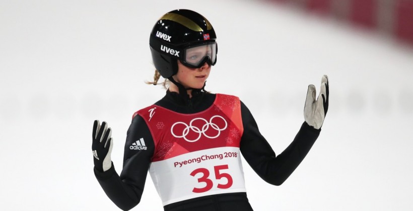 Лундбю - олимпийская чемпионка на нормальном трамплине - Прыжки на лыжах