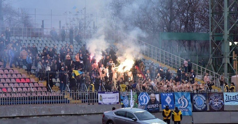 В драке с фанатами Динамо и Мариуполя пострадали девять полицейских - Чемпионат Украины