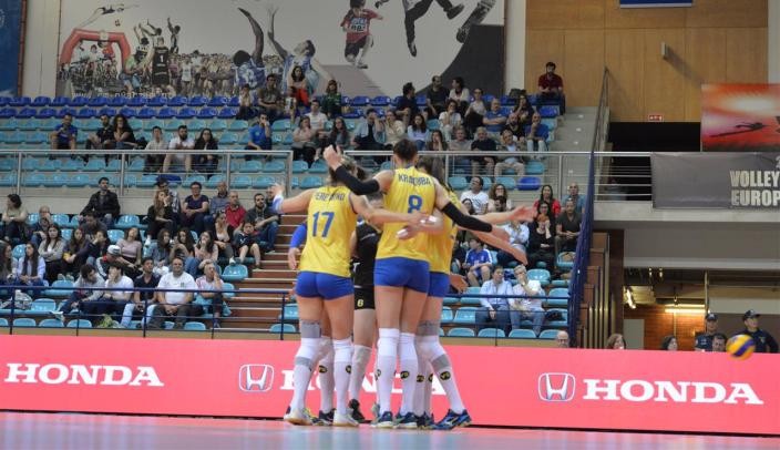 Украина добыла вторую победу в женской Золотой Евролиге - Волейбол