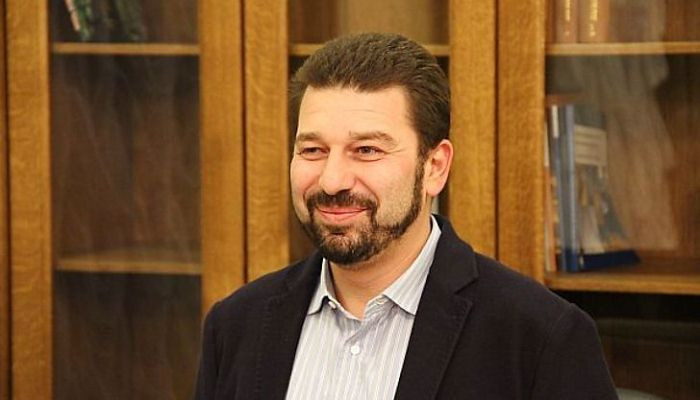 Евгений Геллер: Заря готовится к еврокубкам, а чемпионат страны нужно проводить в Польше. Новости футбола