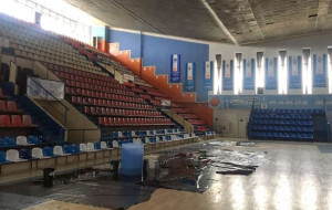 В Николаеве чиновники испортили паркет. Суперлига под вопросом?
