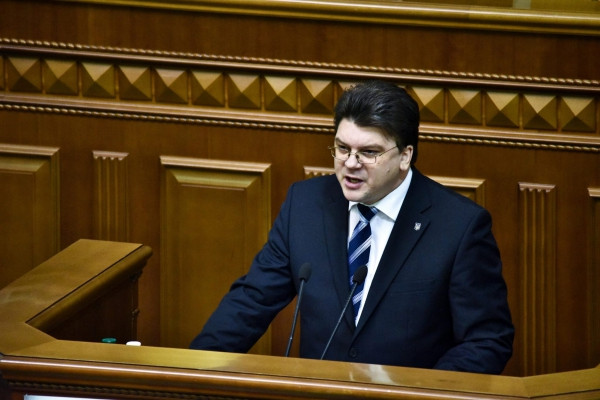Новини спорту: Жданов: "Заяву про відставку не писав і буду працювати до формування нового Уряду"