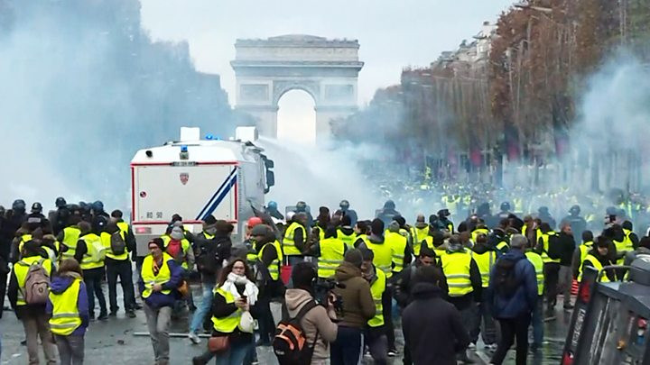 В чемпионате Франции перенесли два матча из-за протестов - Чемпионат Франции