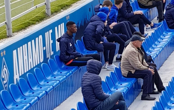 Динамо просматривает 19-летнего нигерийского защитника - Чемпионат Украины