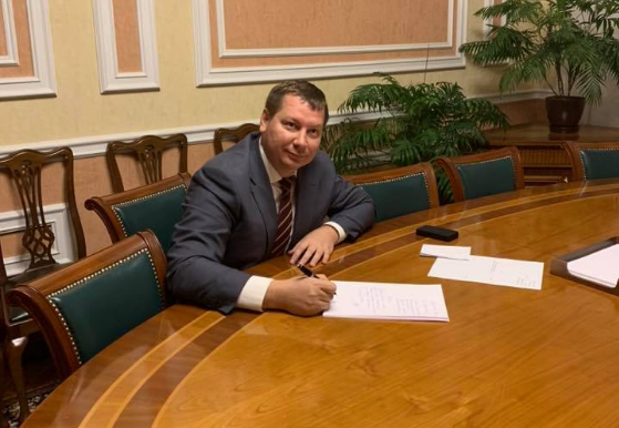 Глава Федерации футбола Херсона ушел с должности главы ОГА из-за дела убитой Гандзюк - Другая сторона