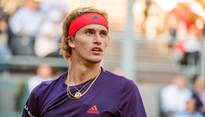 "Да заткнись ты, е***й в рот". Зверев обматерил отца во время матча ATP Cup - ATP