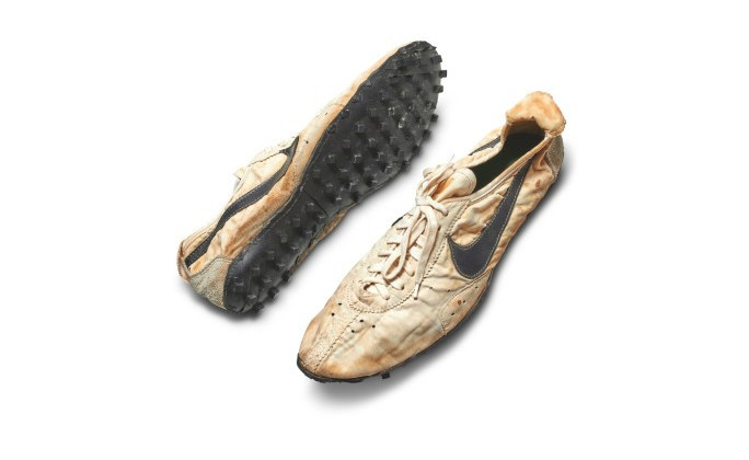 Новости футбола: Кроссовки Nike 1972 года были проданы на аукционе за рекордные 437,500 долларов