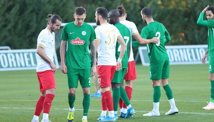 Гармаш дебютировал за Ризеспор в официальном матче. Украинец вышел в старте против Галатасарая - Футбол