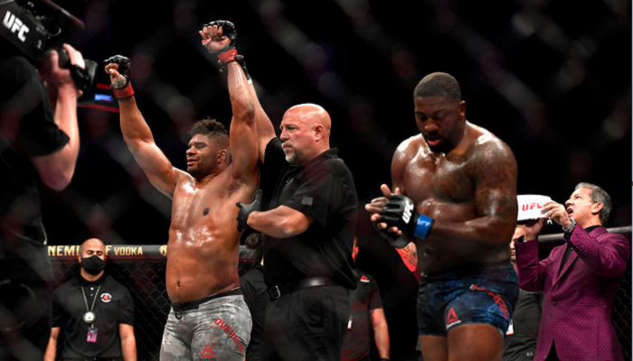 Оверим техническим нокаутом победил Харриса в главном бою UFC Fight Night 172 - MMA